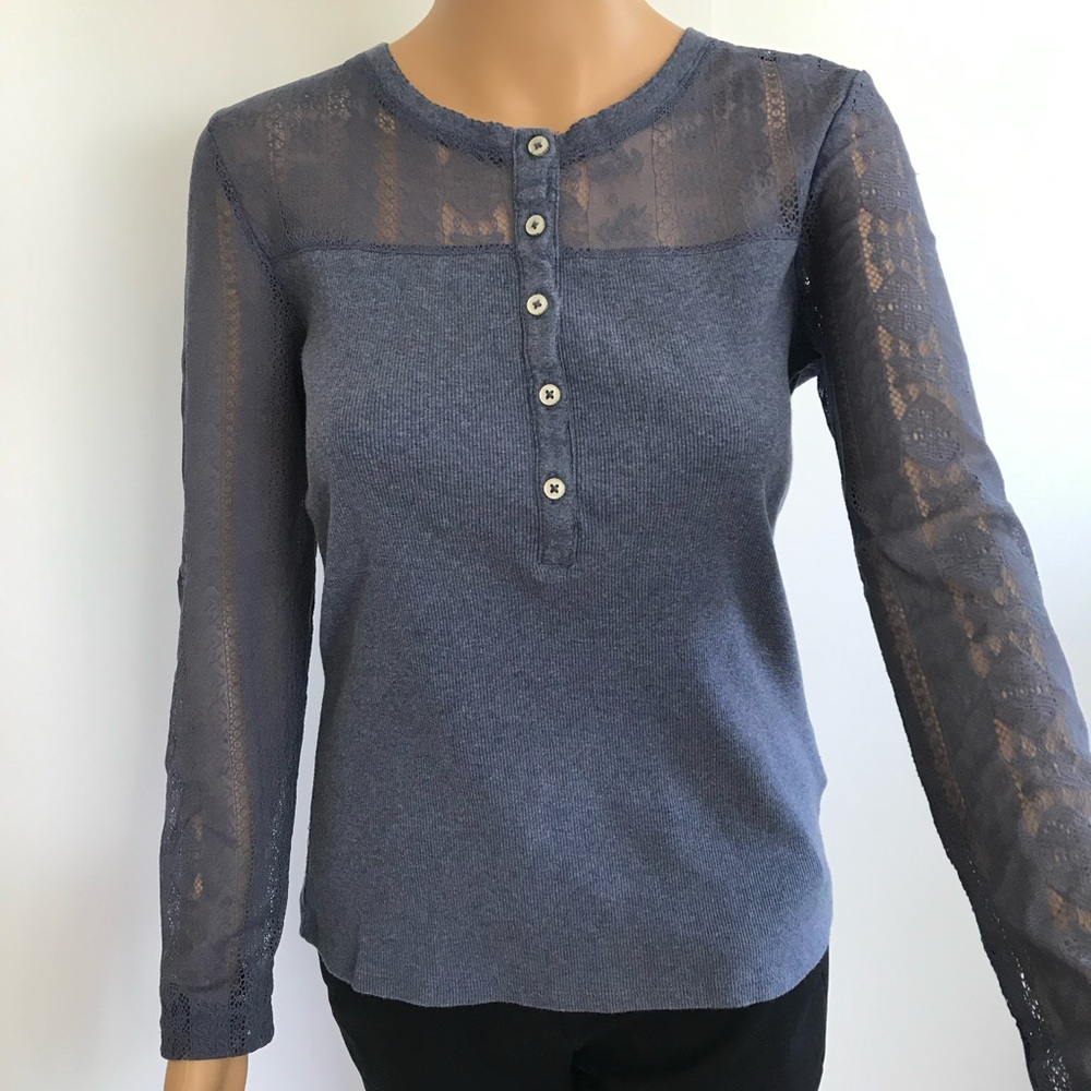 Final sale Like new Tommy Hilfiger cotton Elegant Lace Detail Blue Top